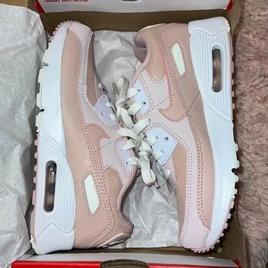 Blush pink/white Nike air max 90 size 3y kids